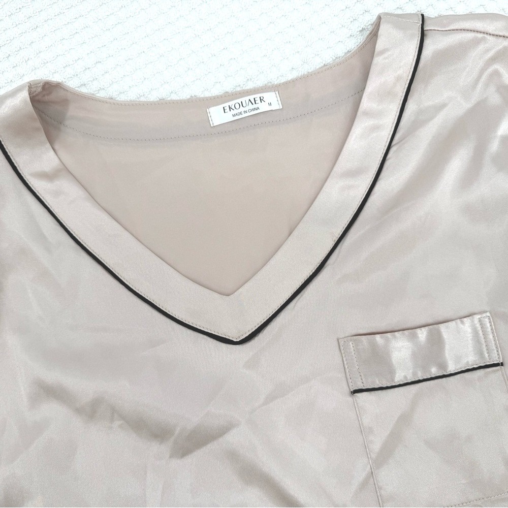 Satin 2-Piece Pajama Short Set Blush Pink Black Piping Sleepwear Womens Medium - Picture 2 of 5